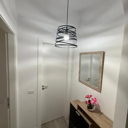 Casa Volpe アパート ザンブローネ